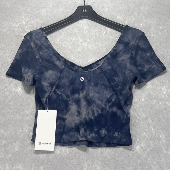 Lululemon Athletica Blue Tie-Dye Crop Top - Picture 5 of 11